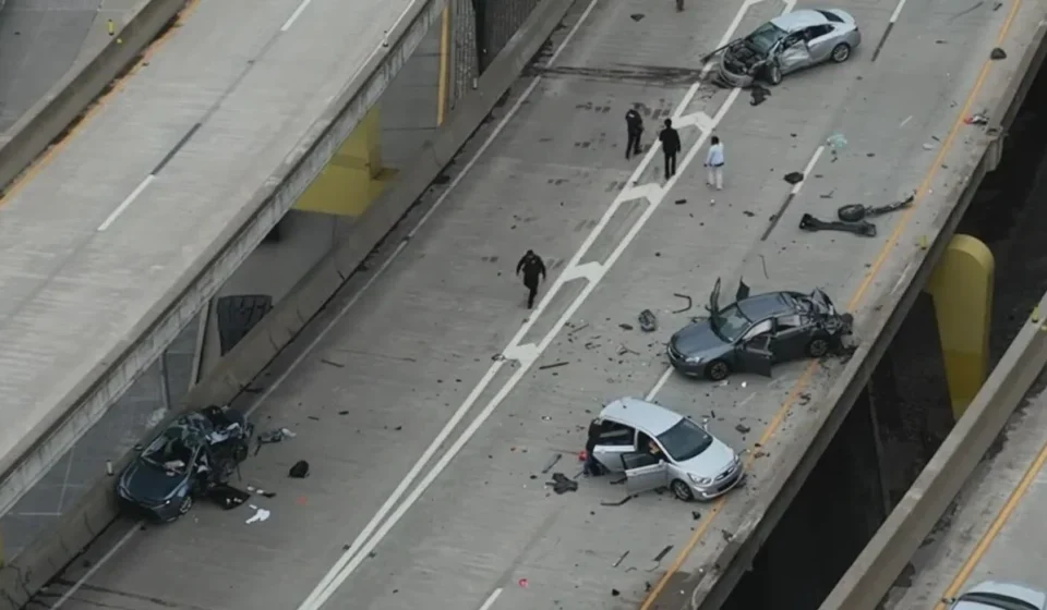 Fort Pitt Bridge Accident, Death - 2 People killed After 5-Car Crash On Fort Duquesne Bridge